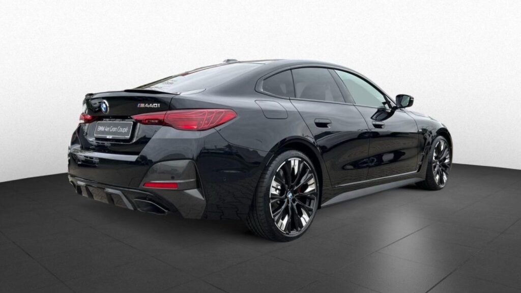 BMW M440i xDrive
